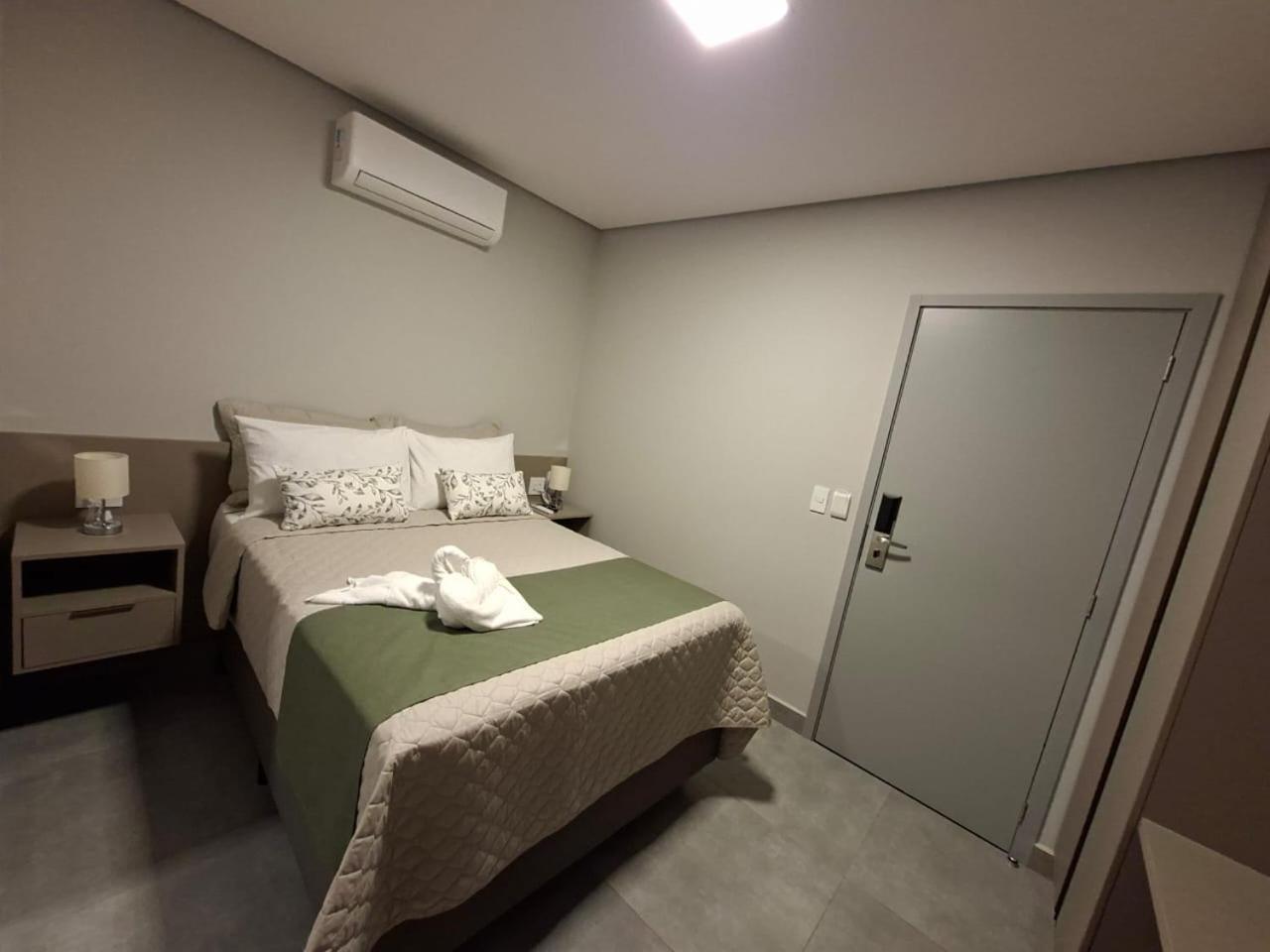 Hotel Jd Cravinhos Buitenkant foto